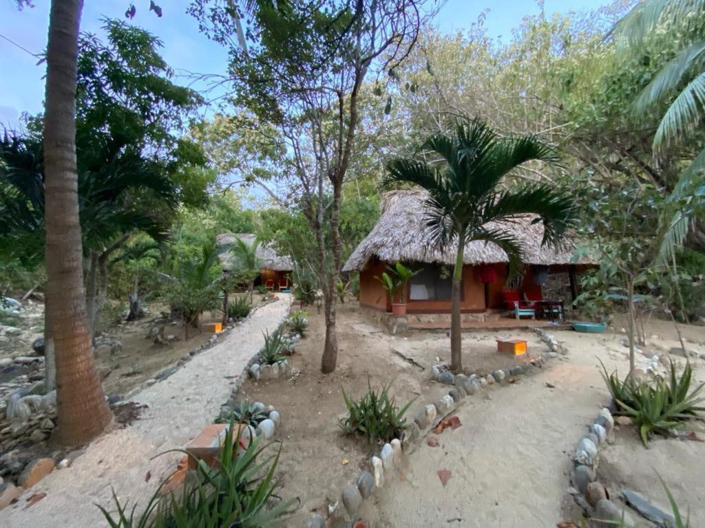 Hotel Bahia De La Luna Arroyo Cruz Екстер'єр фото