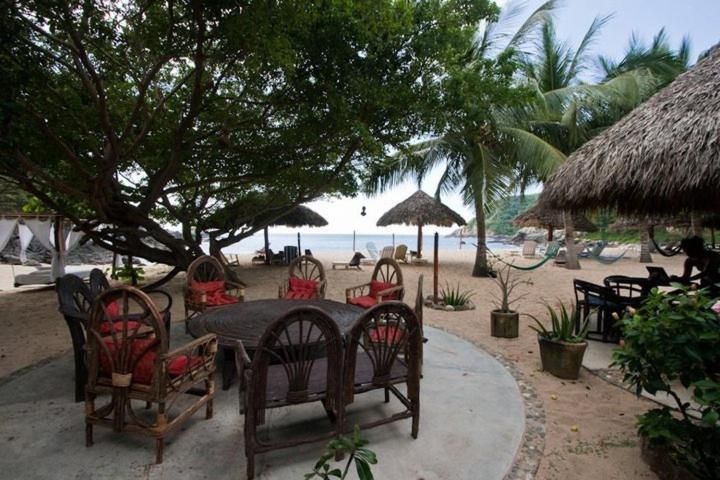 Hotel Bahia De La Luna Arroyo Cruz Екстер'єр фото